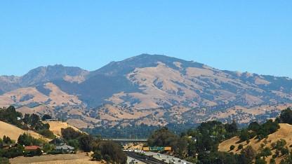 https://devilmountain.org/s/files/1/0263/3557/6141/files/View_of_Mount_Diablo_and_CA_Highway_24_from_Lafayette_Heights_480x480@2x.jpg?v=1591838360